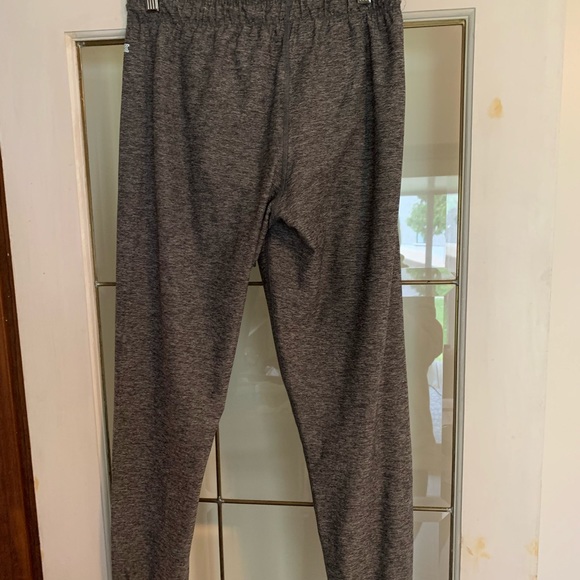 PINK Ultimate Yoga Pants - Picture 6 of 6